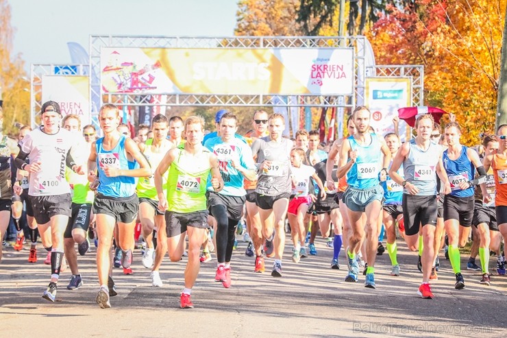 Skriešanas seriāla «Bigbank Skrien Latvija» noslēgums vairāk kā 3000 Siguldas pusmaratona dalībniekiem paliks atmiņā kā zelta rudens tā viskrāšņākajā  235142