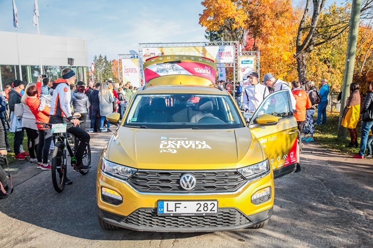 Skriešanas seriāla «Bigbank Skrien Latvija» noslēgums vairāk kā 3000 Siguldas pusmaratona dalībniekiem paliks atmiņā kā zelta rudens tā viskrāšņākajā  235164