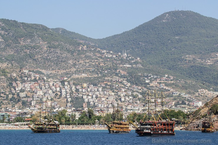 Travelnews.lv dodas izbraucienā ar izklaides kuģīti pa Alānijas piekrasti. Sadarbībā ar Turkish Airlines 235906