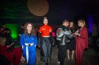 Ar iespaidīgu ballīti un krāšņiem viesiem atklāta Rīgas modes nedēļa. Foto: Arkady Gluhih 71
