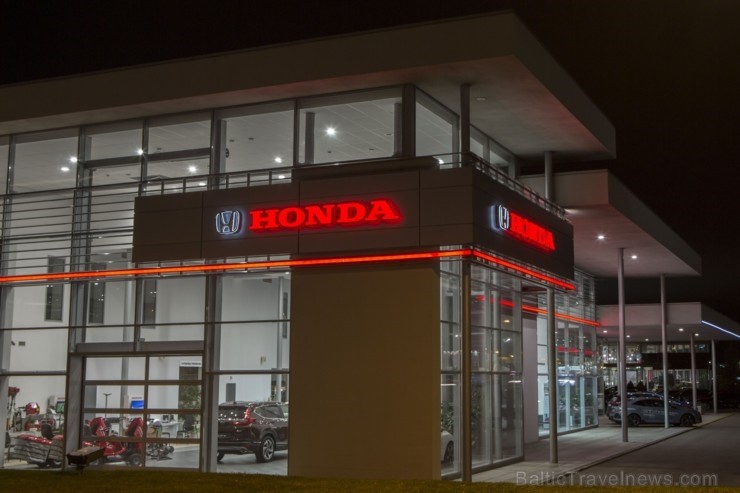 «WESS Select Honda» nodrošinās automobiļu tirdzniecības un pēc-pārdošanas servisa pakalpojumus, kā arī piedāvās plašu klāstu Honda Power tehnikas pied 238001