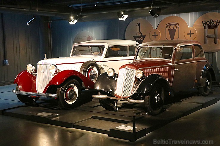 Rīgas Motormuzejs piedāvā izstādi par Latvijas bruņumašīnu no 1918.gada 239505