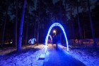 Jūrmalā - Dzintaru mežaparkā - atklāts Gaismas parks, kurā dažādos gaismas dekoros, skulptūrās jau otro gadu iemirdzas tūkstošiem LED gaismiņu. 5