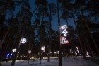 Jūrmalā - Dzintaru mežaparkā - atklāts Gaismas parks, kurā dažādos gaismas dekoros, skulptūrās jau otro gadu iemirdzas tūkstošiem LED gaismiņu. 7