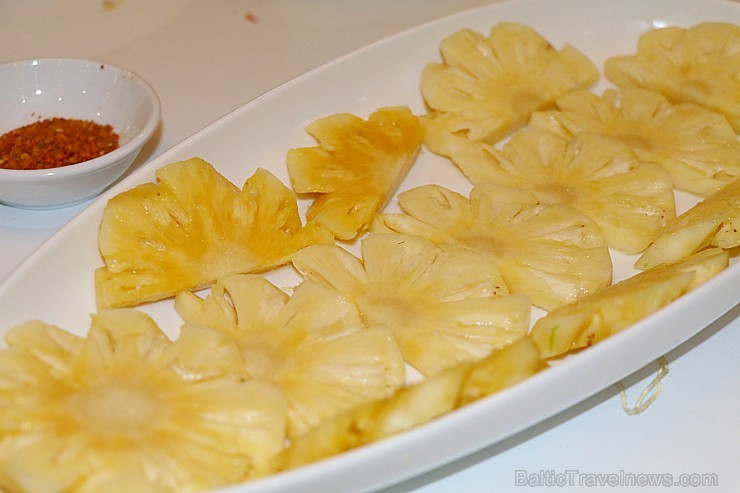 Izbaudam ēdienreizi Hošiminas vjetnamiešu restorānā «Rivia Seafood Dining». Sadarbībā ar 365 brīvdienas un Turkish Airlines 240011