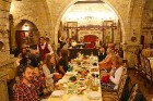 Travelnews.lv apmeklē Baku muzeja stila restorānu «Shirvanshah Museum Restaurant». Sadarbībā ar Latvijas vēstniecību Azerbaidžānā un tūrisma firmu «RA 3