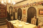 Travelnews.lv apmeklē Baku muzeja stila restorānu «Shirvanshah Museum Restaurant». Sadarbībā ar Latvijas vēstniecību Azerbaidžānā un tūrisma firmu «RA 26
