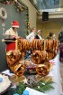Jau 22. reizi Rīgā norisinājies tradicionālais ārzemju vēstniecību labdarības Ziemassvētku tirgus, kurā piedalījušās vairāk kā 30 ārvalstu vēstniecība 36