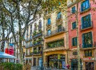 Barselona ir Vidusjūras piekrastes pērle, kas apvieno romiešu arhitektūras pieminekļus, viduslaiku ielas un kvartālus, lieliskas modernisma laikmeta ē 2