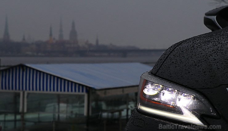 Travelnews.lv apceļo Pierīgu ar jauno priekšpiedziņas «Lexus ES 300h Luxury» 245914