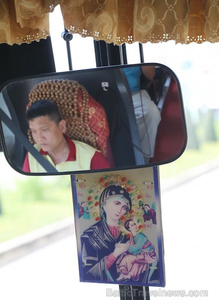 Travelnews.lv caur autobusa logu vēro Vjetnamas ceļu no Muine līdz Hošiminai. Atbalsta: 365 brīvdienas un Turkish Airlines 246590