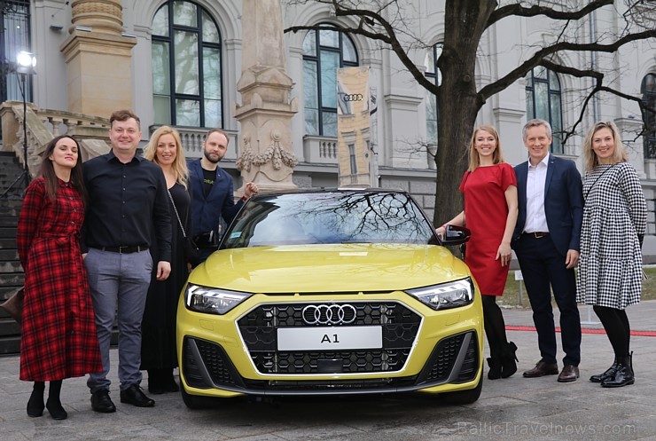 Jaunais «Audi A1 Sportback» prezentējas 2.02.2019 uz «Audi Burbuļu parāde 2019» fona Latvijas Nacionālajā mākslas muzejā 247600