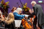 Ar grandiozu Liepājas Simfoniskā orķestra un pasaulslavenā čellista Miša Maiska koncertu atklāts 27. Liepājas Starptautiskais zvaigžņu festivāls 6