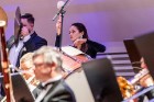 Ar grandiozu Liepājas Simfoniskā orķestra un pasaulslavenā čellista Miša Maiska koncertu atklāts 27. Liepājas Starptautiskais zvaigžņu festivāls 15
