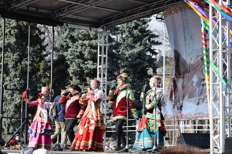 Ik gadu Daugavpilī, ievērojot senas slāvu tradīcijas, plaši un krāšņi tiek atzīmēta Masļeņica jeb ziemas pavadīšanas un pavasara sagaidīšanas svētki 248467