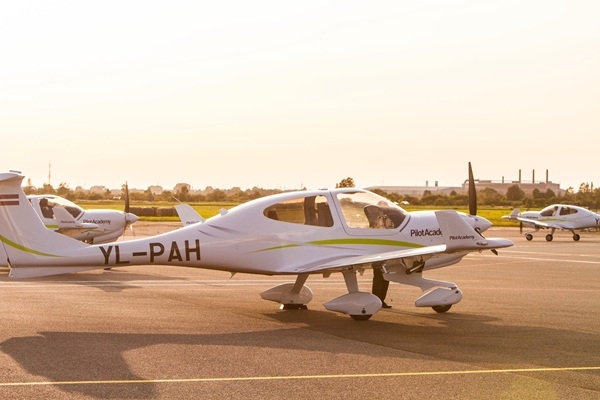 «airBaltic» Pilot Academy Marks 8th Anniversary