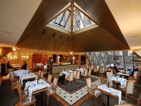 restaurant Piramīda